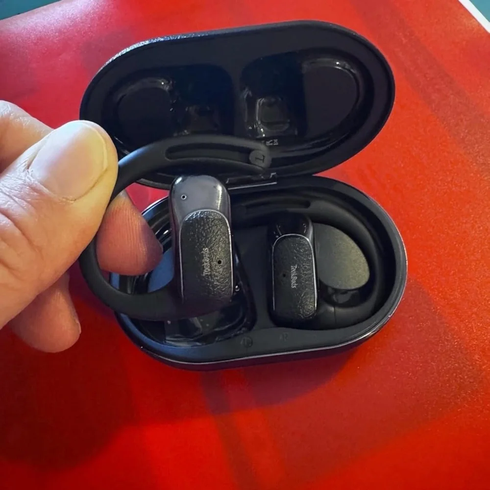 Wireless Translator Earbuds - Black blue